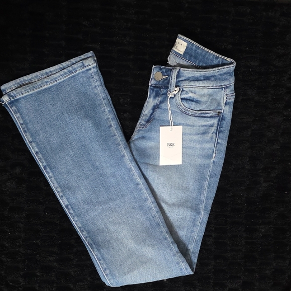 BKE Denim - BKE Women's Stella Boot Cut Light Wash Jean